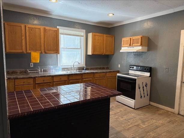 704 Carroll, FREEPORT, Illinois 61032, 5 Bedrooms Bedrooms, ,1 BathroomBathrooms,House,For Sale,Carroll,202602889