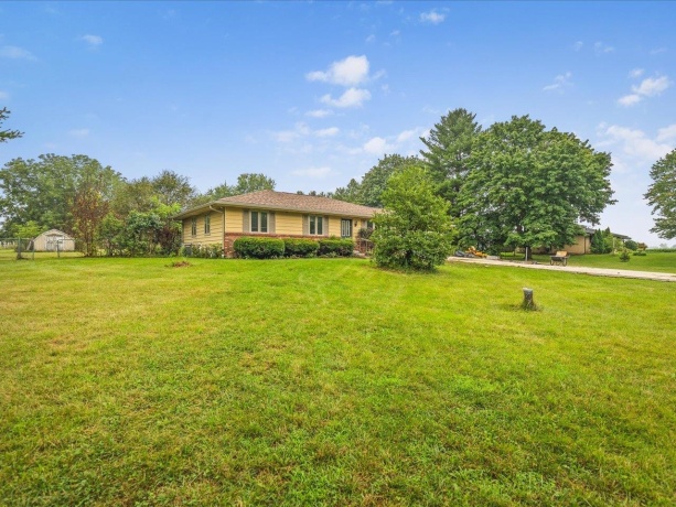 6581 Happy Acres, ROCKFORD, Illinois 61101, 3 Bedrooms Bedrooms, ,2 BathroomsBathrooms,House,For Sale,Happy Acres,202605044