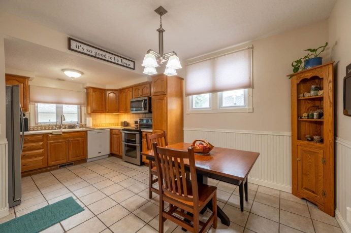5 Lincoln, MOUNT MORRIS, Illinois 61054, 4 Bedrooms Bedrooms, ,1 BathroomBathrooms,House,For Sale,Lincoln,202605045