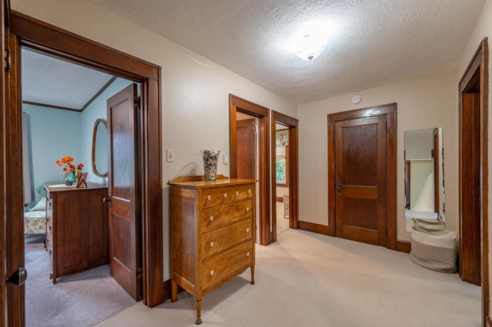 5 Lincoln, MOUNT MORRIS, Illinois 61054, 4 Bedrooms Bedrooms, ,1 BathroomBathrooms,House,For Sale,Lincoln,202605045