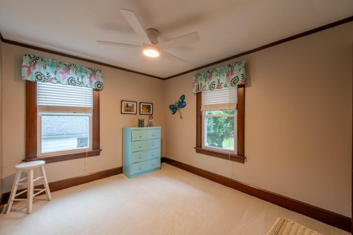 5 Lincoln, MOUNT MORRIS, Illinois 61054, 4 Bedrooms Bedrooms, ,1 BathroomBathrooms,House,For Sale,Lincoln,202605045