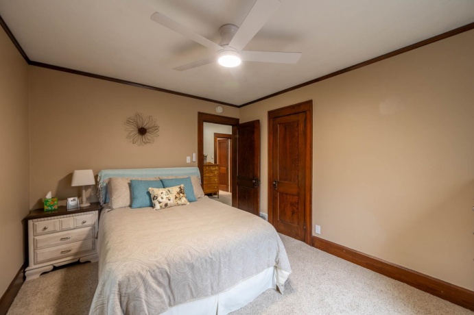 5 Lincoln, MOUNT MORRIS, Illinois 61054, 4 Bedrooms Bedrooms, ,1 BathroomBathrooms,House,For Sale,Lincoln,202605045