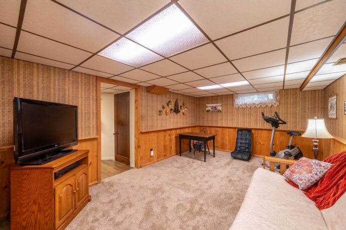 5 Lincoln, MOUNT MORRIS, Illinois 61054, 4 Bedrooms Bedrooms, ,1 BathroomBathrooms,House,For Sale,Lincoln,202605045