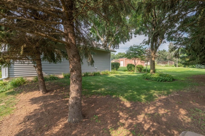 5 Lincoln, MOUNT MORRIS, Illinois 61054, 4 Bedrooms Bedrooms, ,1 BathroomBathrooms,House,For Sale,Lincoln,202605045