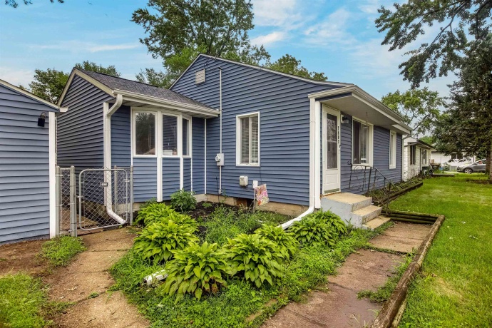 7407 ROGERS, MACHESNEY PARK, Illinois 61115, 2 Bedrooms Bedrooms, ,1 BathroomBathrooms,House,For Sale,ROGERS,202605046