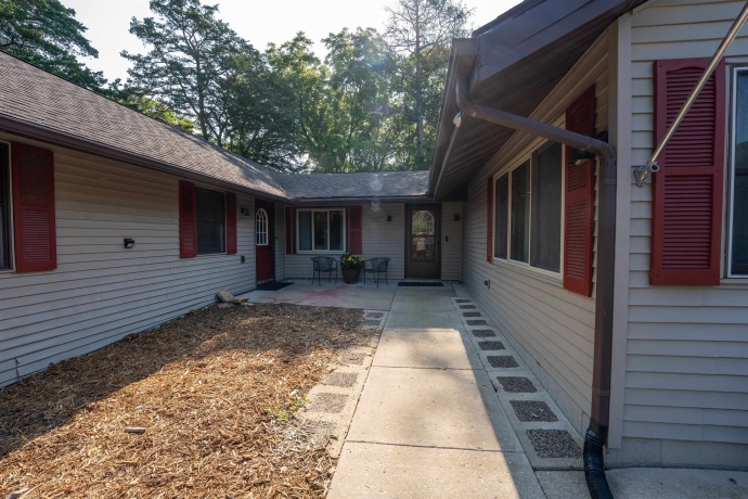1101 Spring Creek, OREGON, Illinois 61061, 3 Bedrooms Bedrooms, ,2 BathroomsBathrooms,House,For Sale,Spring Creek,202605047