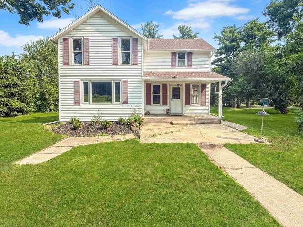 2313 4th, OREGON, Illinois 61061, 4 Bedrooms Bedrooms, ,3 BathroomsBathrooms,House,For Sale,4th,202605049