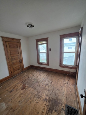 29 Jefferson, FREEPORT, Illinois 61032, 3 Bedrooms Bedrooms, ,1 BathroomBathrooms,House,For Sale,Jefferson,202604873
