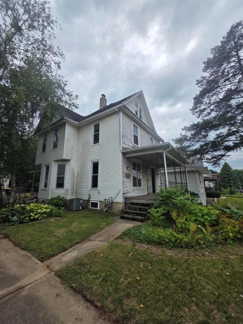 29 Jefferson, FREEPORT, Illinois 61032, 3 Bedrooms Bedrooms, ,1 BathroomBathrooms,House,For Sale,Jefferson,202604873