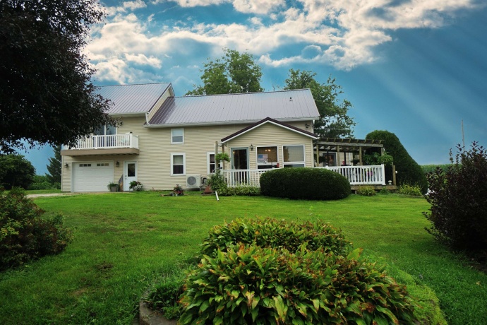 9002 Center, STOCKTON, Illinois 61085, 3 Bedrooms Bedrooms, ,1 BathroomBathrooms,House,For Sale,Center,202605050