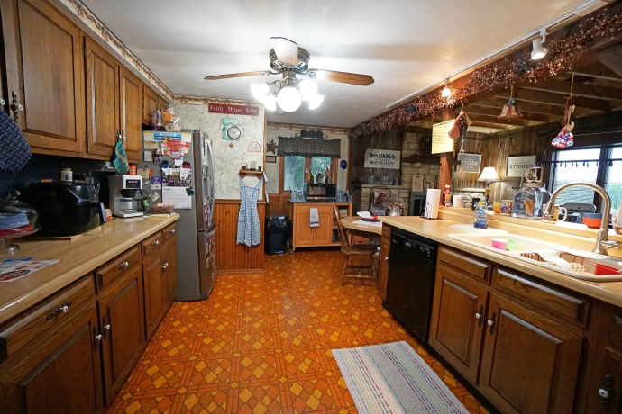 9002 Center, STOCKTON, Illinois 61085, 3 Bedrooms Bedrooms, ,1 BathroomBathrooms,House,For Sale,Center,202605050