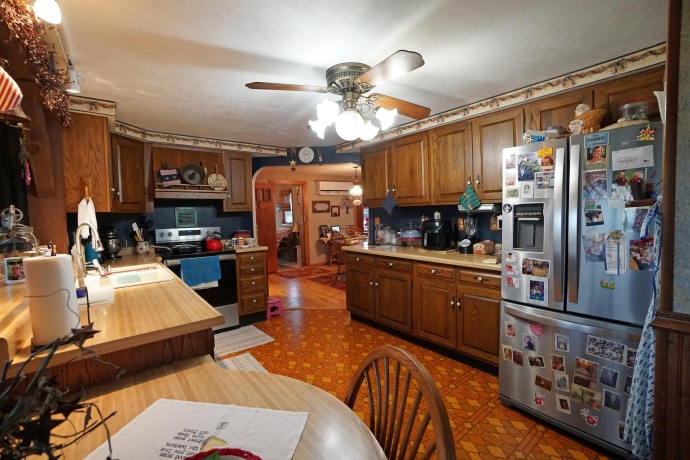 9002 Center, STOCKTON, Illinois 61085, 3 Bedrooms Bedrooms, ,1 BathroomBathrooms,House,For Sale,Center,202605050