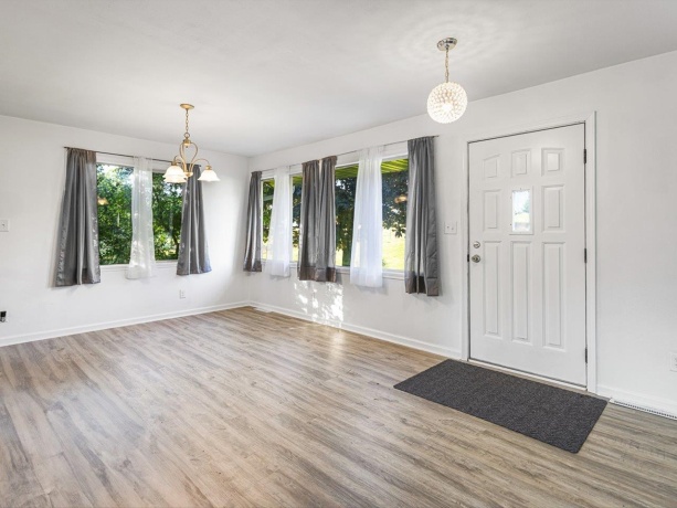 1659 Larchmont, LAKE SUMMERSET, Illinois 61019, 3 Bedrooms Bedrooms, ,2 BathroomsBathrooms,House,For Sale,Larchmont,202604664