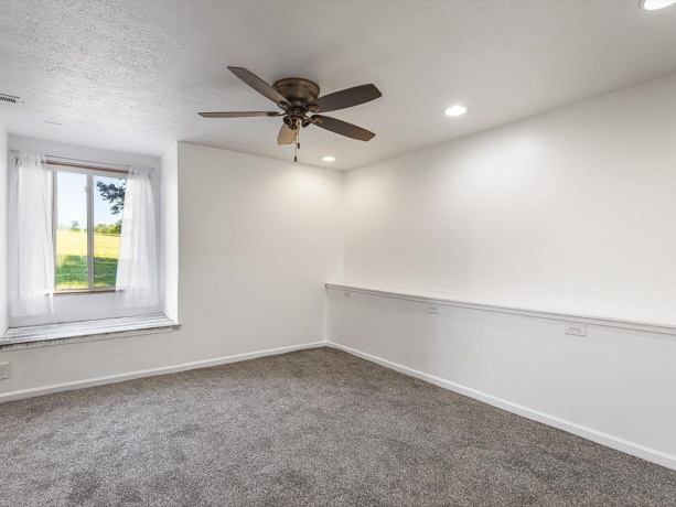 1659 Larchmont, LAKE SUMMERSET, Illinois 61019, 3 Bedrooms Bedrooms, ,2 BathroomsBathrooms,House,For Sale,Larchmont,202604664