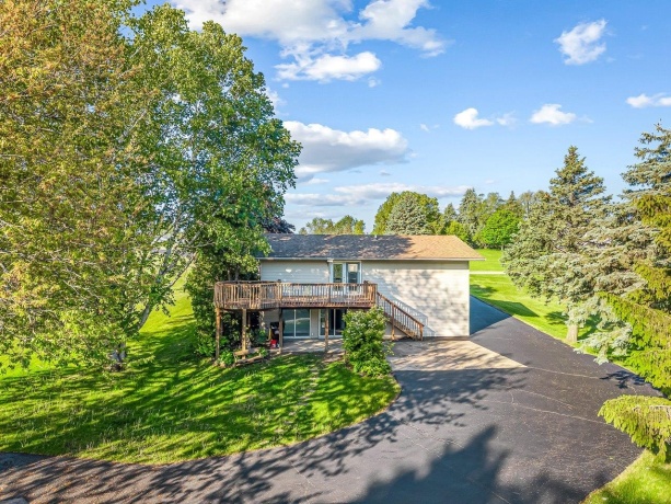 1659 Larchmont, LAKE SUMMERSET, Illinois 61019, 3 Bedrooms Bedrooms, ,2 BathroomsBathrooms,House,For Sale,Larchmont,202604664