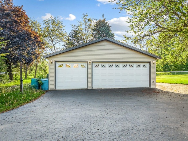 1659 Larchmont, LAKE SUMMERSET, Illinois 61019, 3 Bedrooms Bedrooms, ,2 BathroomsBathrooms,House,For Sale,Larchmont,202604664