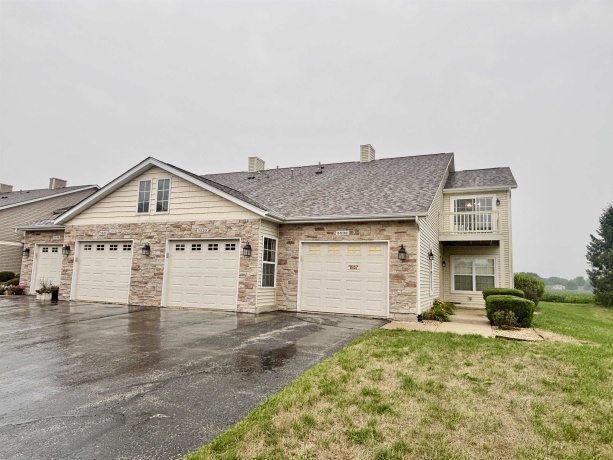 5532 Bastian, SOUTH BELOIT, Illinois 61080, 2 Bedrooms Bedrooms, ,2 BathroomsBathrooms,Condominium,For Sale,Bastian,202605063
