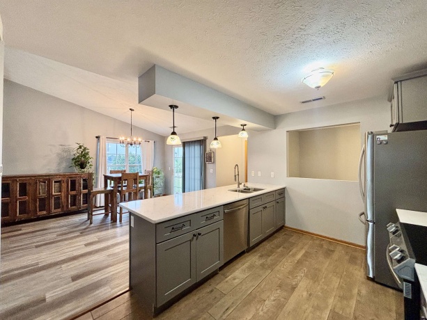 5532 Bastian, SOUTH BELOIT, Illinois 61080, 2 Bedrooms Bedrooms, ,2 BathroomsBathrooms,Condominium,For Sale,Bastian,202605063