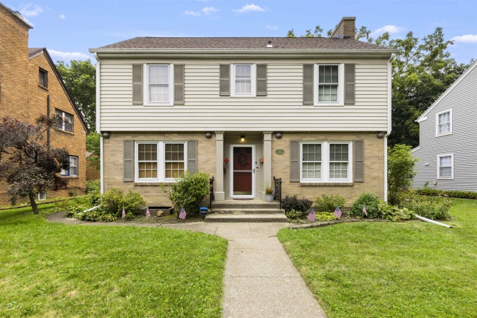 221 HIGHLAND, ROCKFORD, Illinois 61107, 3 Bedrooms Bedrooms, ,1 BathroomBathrooms,House,For Sale,HIGHLAND,202605065
