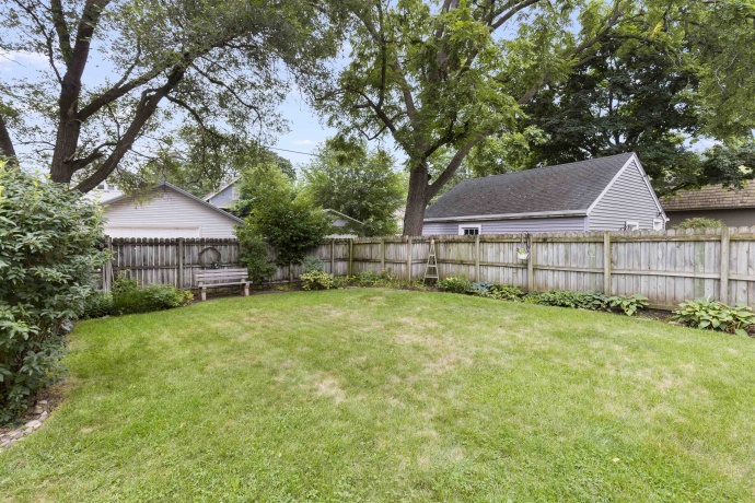 221 HIGHLAND, ROCKFORD, Illinois 61107, 3 Bedrooms Bedrooms, ,1 BathroomBathrooms,House,For Sale,HIGHLAND,202605065