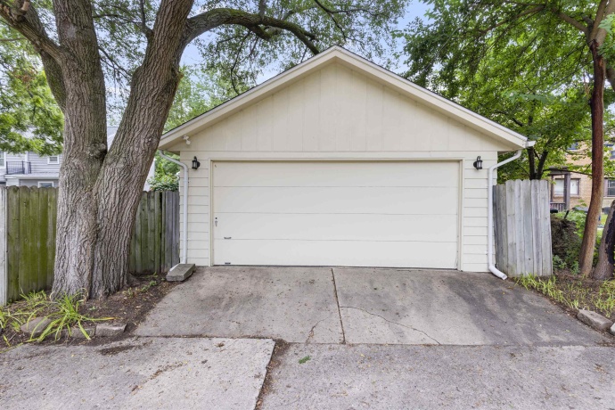 221 HIGHLAND, ROCKFORD, Illinois 61107, 3 Bedrooms Bedrooms, ,1 BathroomBathrooms,House,For Sale,HIGHLAND,202605065