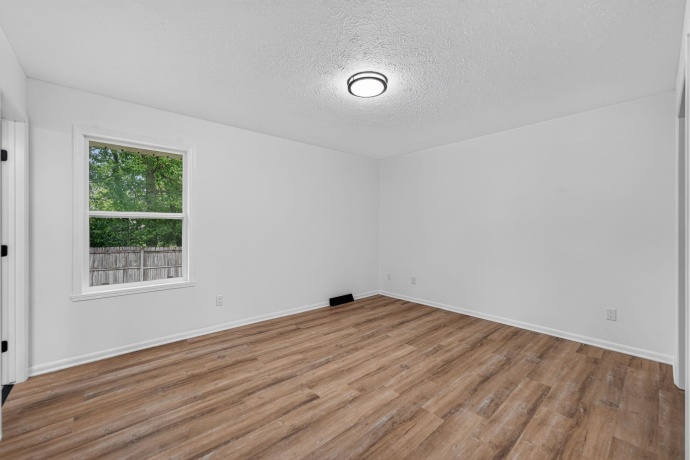 5011 Trafford, LOVES PARK, Illinois 61111, 3 Bedrooms Bedrooms, ,2 BathroomsBathrooms,House,For Sale,Trafford,202605067