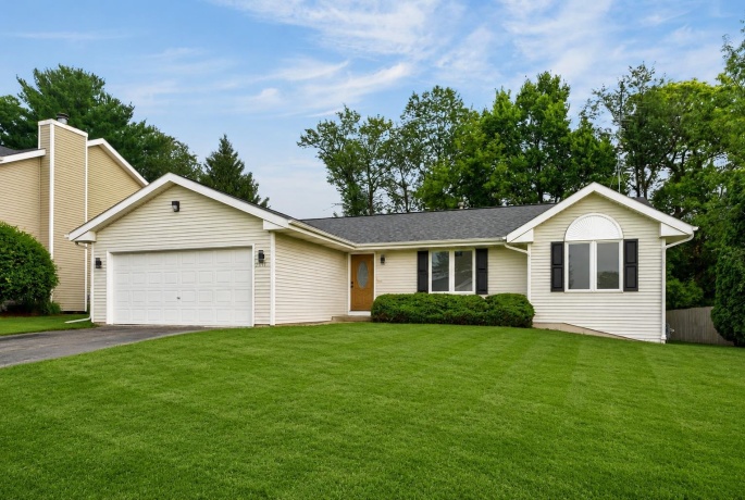 5011 Trafford, LOVES PARK, Illinois 61111, 3 Bedrooms Bedrooms, ,2 BathroomsBathrooms,House,For Sale,Trafford,202605067