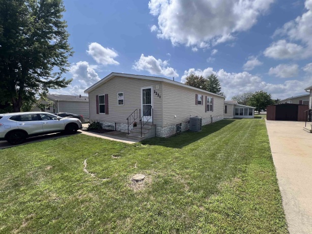 2221 Iris, BELVIDERE, Illinois 61008, 3 Bedrooms Bedrooms, ,2 BathroomsBathrooms,House,For Sale,Iris,202605069