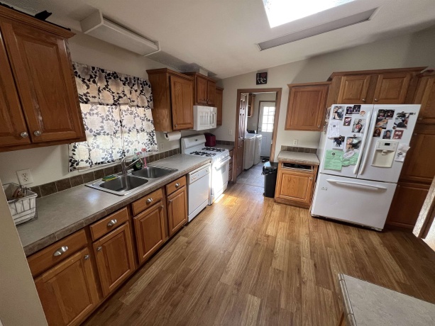 2221 Iris, BELVIDERE, Illinois 61008, 3 Bedrooms Bedrooms, ,2 BathroomsBathrooms,House,For Sale,Iris,202605069