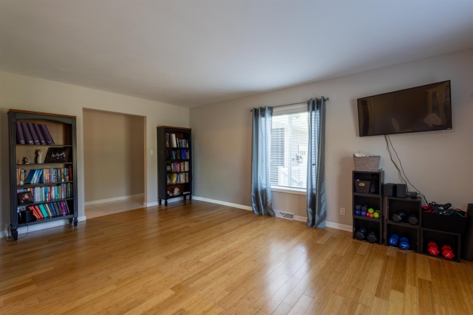1122 Benson, FREEPORT, Illinois 61032, 4 Bedrooms Bedrooms, ,2 BathroomsBathrooms,House,For Sale,Benson,202605070