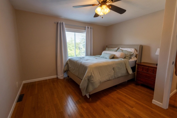 1122 Benson, FREEPORT, Illinois 61032, 4 Bedrooms Bedrooms, ,2 BathroomsBathrooms,House,For Sale,Benson,202605070
