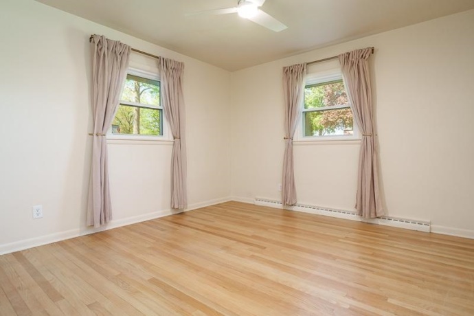 2015 GLENVIEW, ROCKFORD, Illinois 61107, 3 Bedrooms Bedrooms, ,2 BathroomsBathrooms,House,For Sale,GLENVIEW,202605073