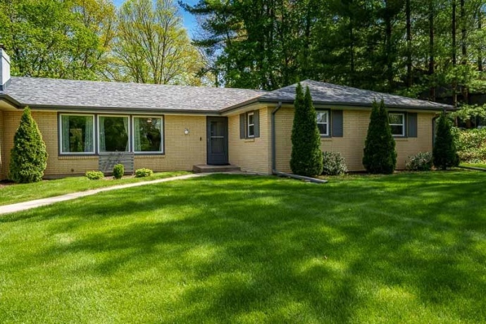 2015 GLENVIEW, ROCKFORD, Illinois 61107, 3 Bedrooms Bedrooms, ,2 BathroomsBathrooms,House,For Sale,GLENVIEW,202605073