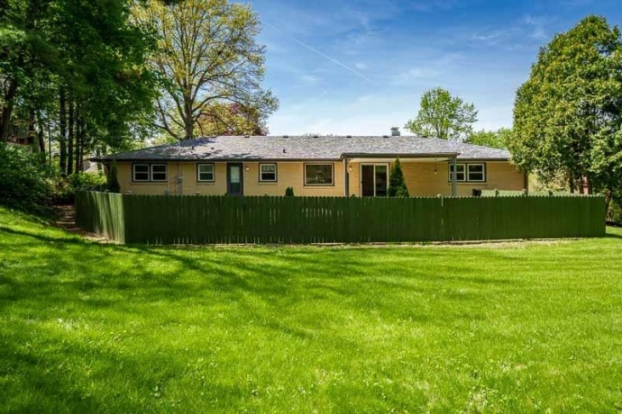 2015 GLENVIEW, ROCKFORD, Illinois 61107, 3 Bedrooms Bedrooms, ,2 BathroomsBathrooms,House,For Sale,GLENVIEW,202605073