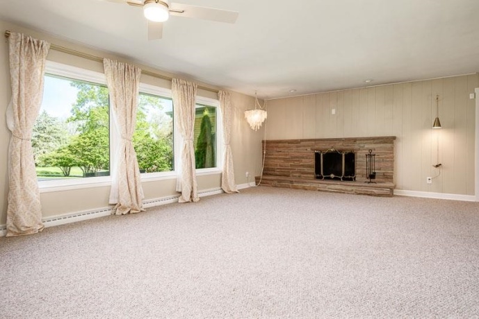 2015 GLENVIEW, ROCKFORD, Illinois 61107, 3 Bedrooms Bedrooms, ,2 BathroomsBathrooms,House,For Sale,GLENVIEW,202605073