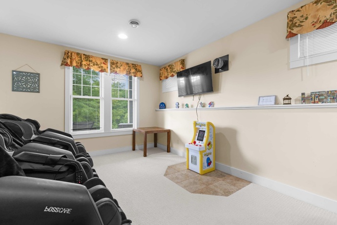 33 Sugarcreek, GALENA, Illinois 61036, 4 Bedrooms Bedrooms, ,2 BathroomsBathrooms,House,For Sale,Sugarcreek,202605074