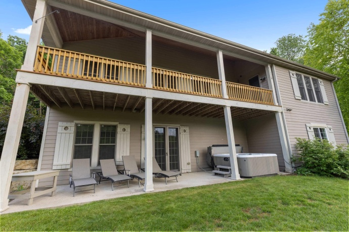 33 Sugarcreek, GALENA, Illinois 61036, 4 Bedrooms Bedrooms, ,2 BathroomsBathrooms,House,For Sale,Sugarcreek,202605074