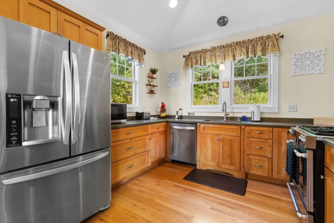 33 Sugarcreek, GALENA, Illinois 61036, 4 Bedrooms Bedrooms, ,2 BathroomsBathrooms,House,For Sale,Sugarcreek,202605074