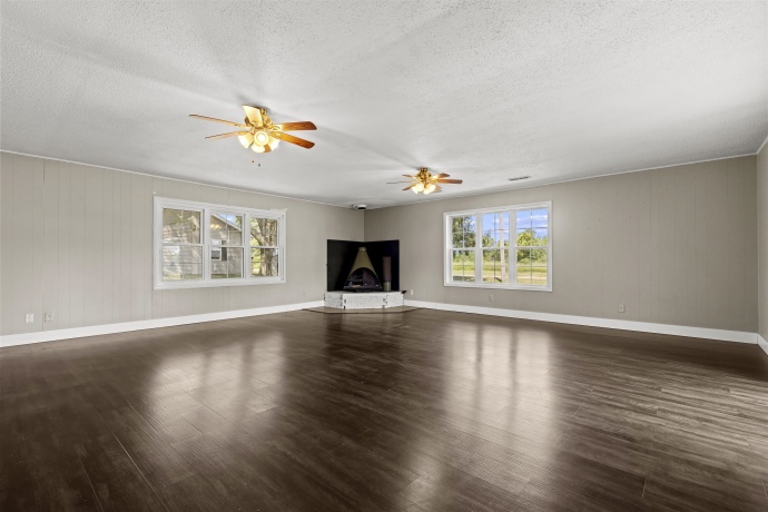 16108 Anderson, PECATONICA, Illinois 61063, 5 Bedrooms Bedrooms, ,3 BathroomsBathrooms,House,For Sale,Anderson,202605077