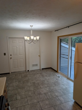 401 Mallard, WINNEBAGO, Illinois 61088, 3 Bedrooms Bedrooms, ,2 BathroomsBathrooms,House,For Sale,Mallard,202605079