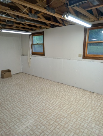 401 Mallard, WINNEBAGO, Illinois 61088, 3 Bedrooms Bedrooms, ,2 BathroomsBathrooms,House,For Sale,Mallard,202605079