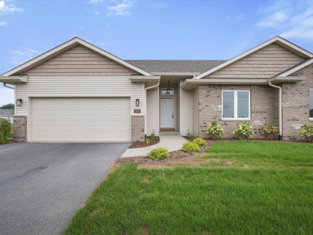 309 Pershing, STILLMAN VALLEY, Illinois 61084, 3 Bedrooms Bedrooms, ,3 BathroomsBathrooms,Condominium,For Sale,Pershing,202605078