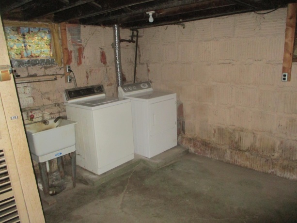 151 Jones, OTTAWA, Illinois 61350, 3 Bedrooms Bedrooms, ,1 BathroomBathrooms,House,For Sale,Jones,202605082