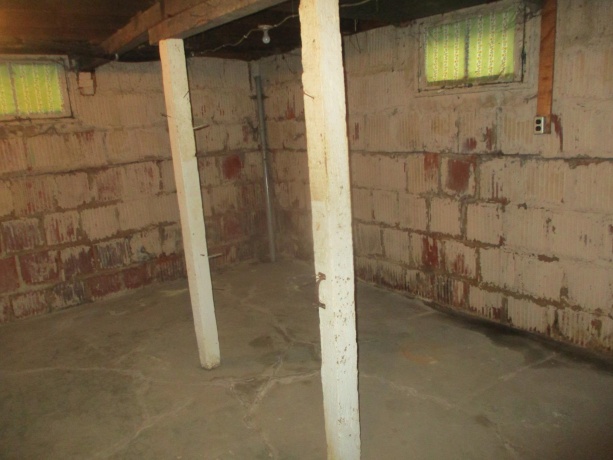 151 Jones, OTTAWA, Illinois 61350, 3 Bedrooms Bedrooms, ,1 BathroomBathrooms,House,For Sale,Jones,202605082