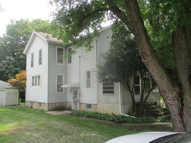 151 Jones, OTTAWA, Illinois 61350, 3 Bedrooms Bedrooms, ,1 BathroomBathrooms,House,For Sale,Jones,202605082