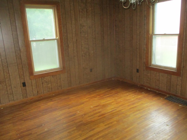 151 Jones, OTTAWA, Illinois 61350, 3 Bedrooms Bedrooms, ,1 BathroomBathrooms,House,For Sale,Jones,202605082