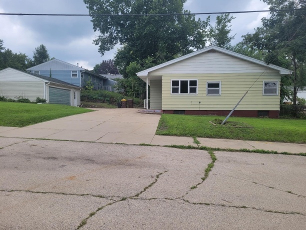 2701 18th, ROCKFORD, Illinois 61109, 3 Bedrooms Bedrooms, ,1 BathroomBathrooms,House,For Sale,18th,202605084