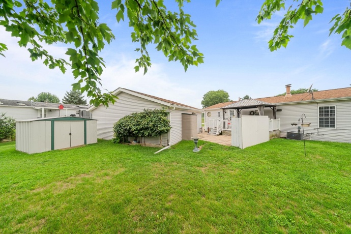8511 Fig Tree Lane, ROSCOE, Illinois 61073, 3 Bedrooms Bedrooms, ,2 BathroomsBathrooms,House,For Sale,Fig Tree Lane,202605085