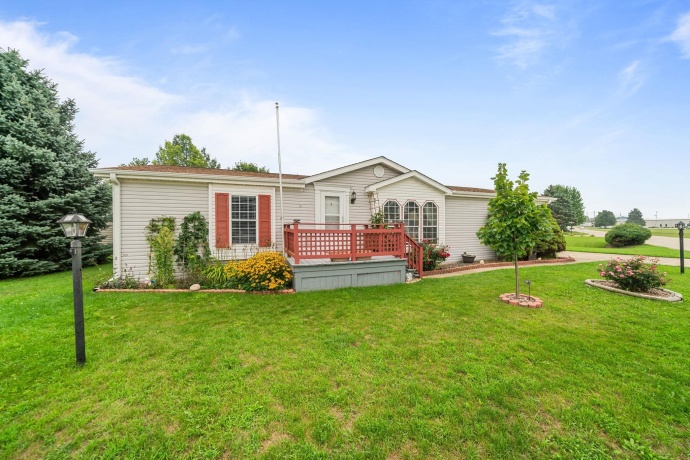 8511 Fig Tree Lane, ROSCOE, Illinois 61073, 3 Bedrooms Bedrooms, ,2 BathroomsBathrooms,House,For Sale,Fig Tree Lane,202605085