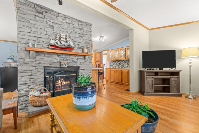 8511 Fig Tree Lane, ROSCOE, Illinois 61073, 3 Bedrooms Bedrooms, ,2 BathroomsBathrooms,House,For Sale,Fig Tree Lane,202605085